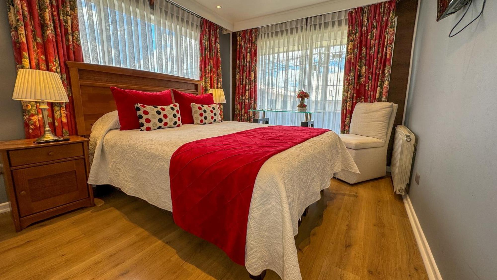Hotel Puerta Del Lago Puerto Varas Buitenkant foto