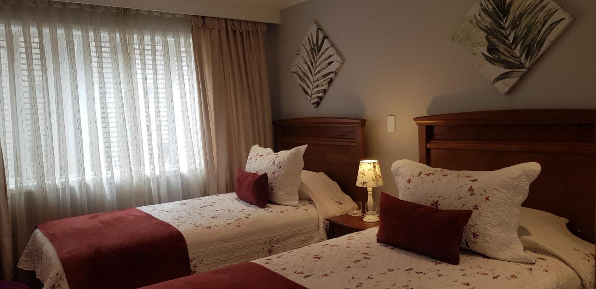 Hotel Puerta Del Lago Puerto Varas Buitenkant foto
