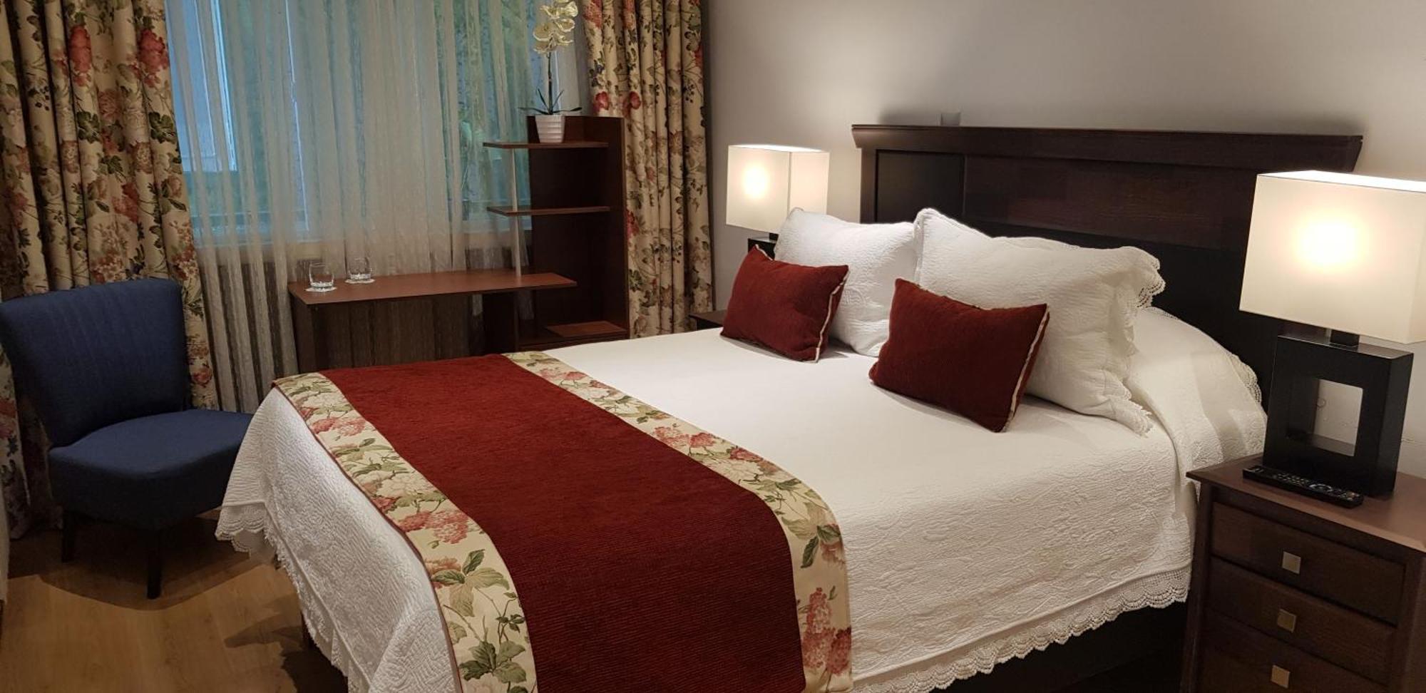 Hotel Puerta Del Lago Puerto Varas Buitenkant foto