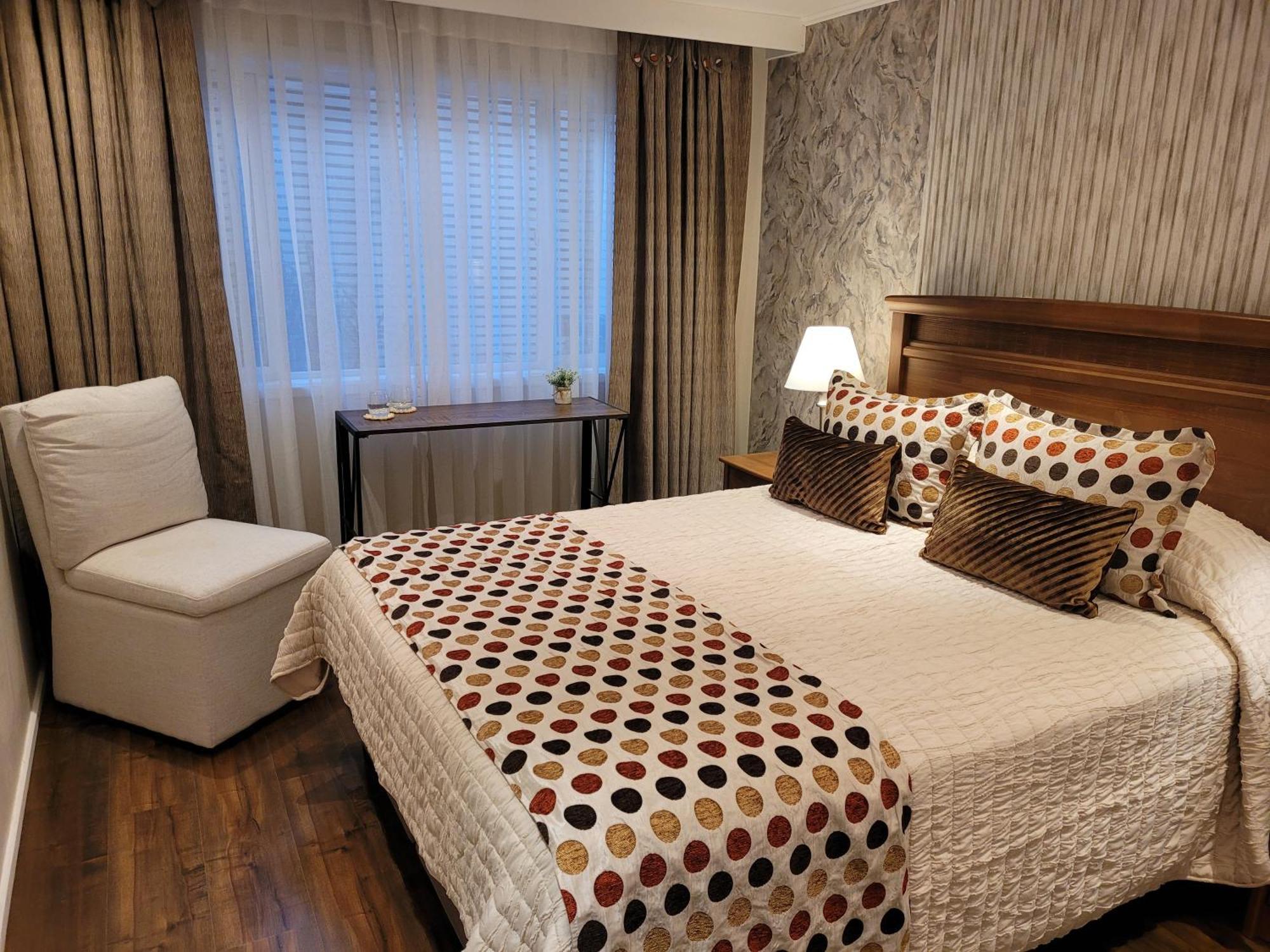 Hotel Puerta Del Lago Puerto Varas Buitenkant foto